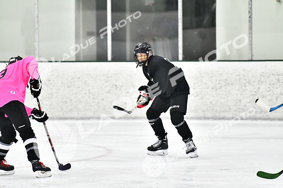 240820FCHL_W_AngelArmor_RoehmWellness19